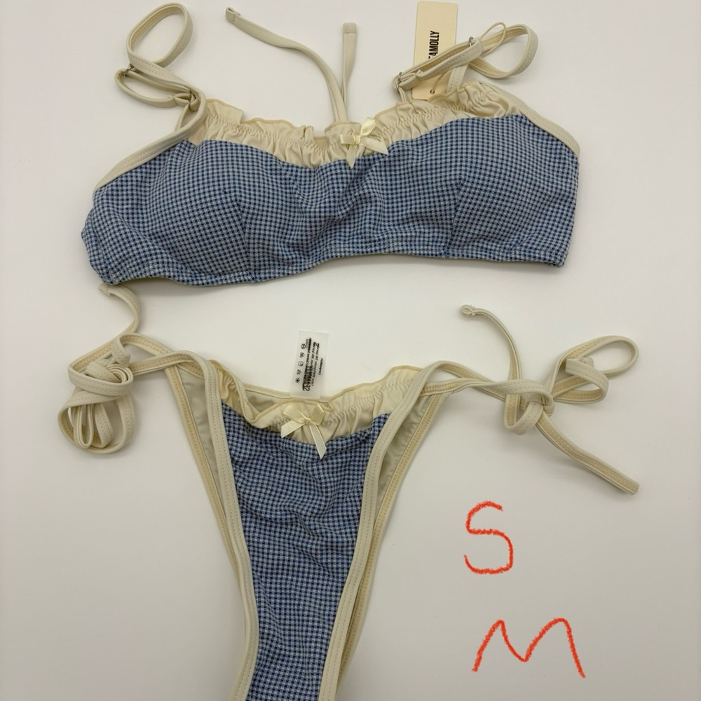 Blue and Cream Ruffled Bikini Top - Picture 6 of 7